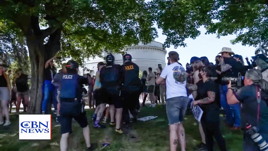 'Pulled a Knife on a 17-Year-Old': FBI Investigates Attack on Christian Prayer Rally in Seattle