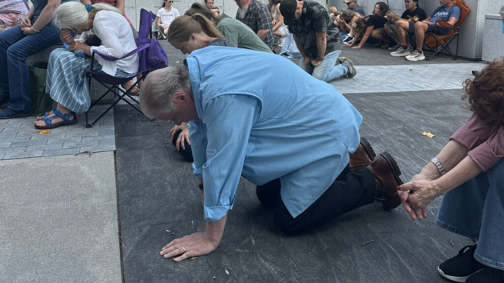 Hundreds of Christians Rally to Pray Across Tennessee: 'Our Hope Is in Jesus Alone'