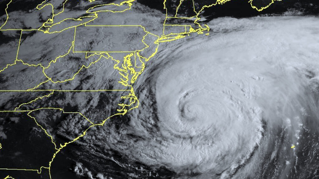 Hurricane Erin Causing US East Coast Flooding, Evacuations, but Still Stays Offshore